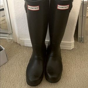 Black worn twice hunter rain boots